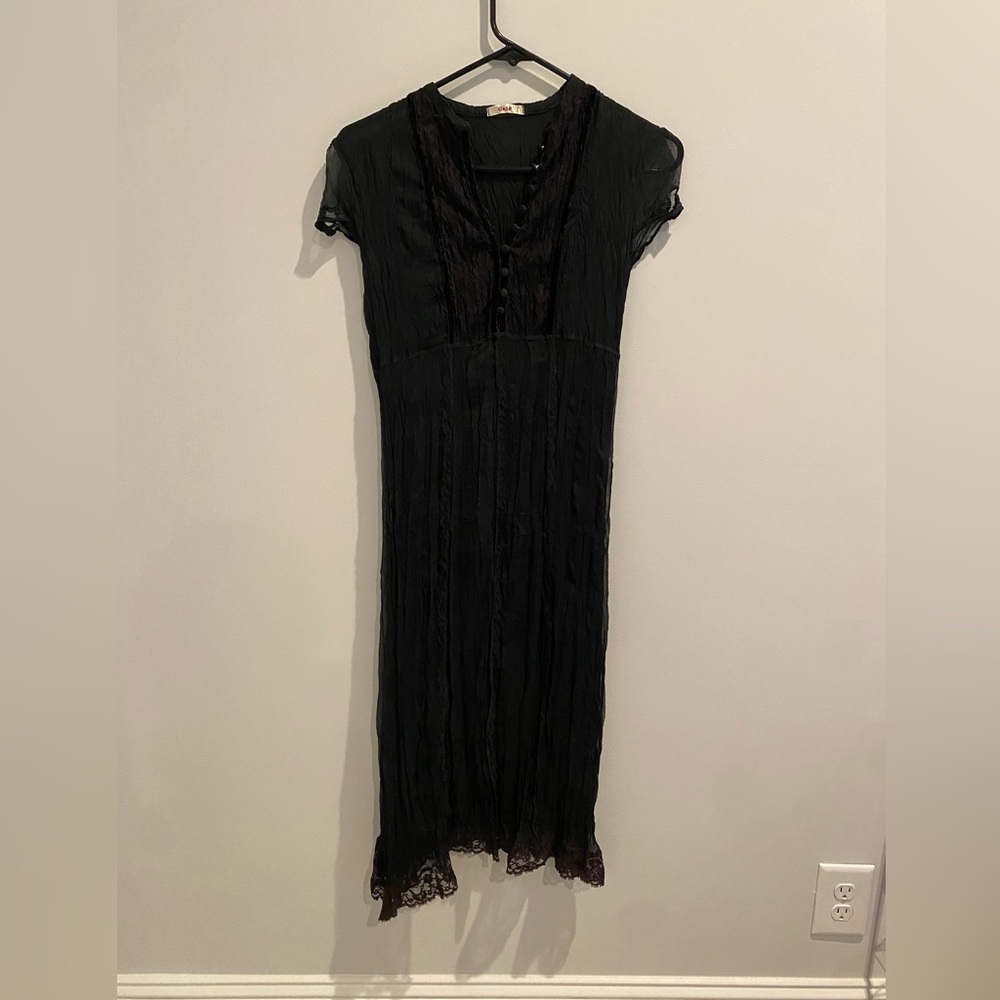 Like new black Gasp crinkle dress, M